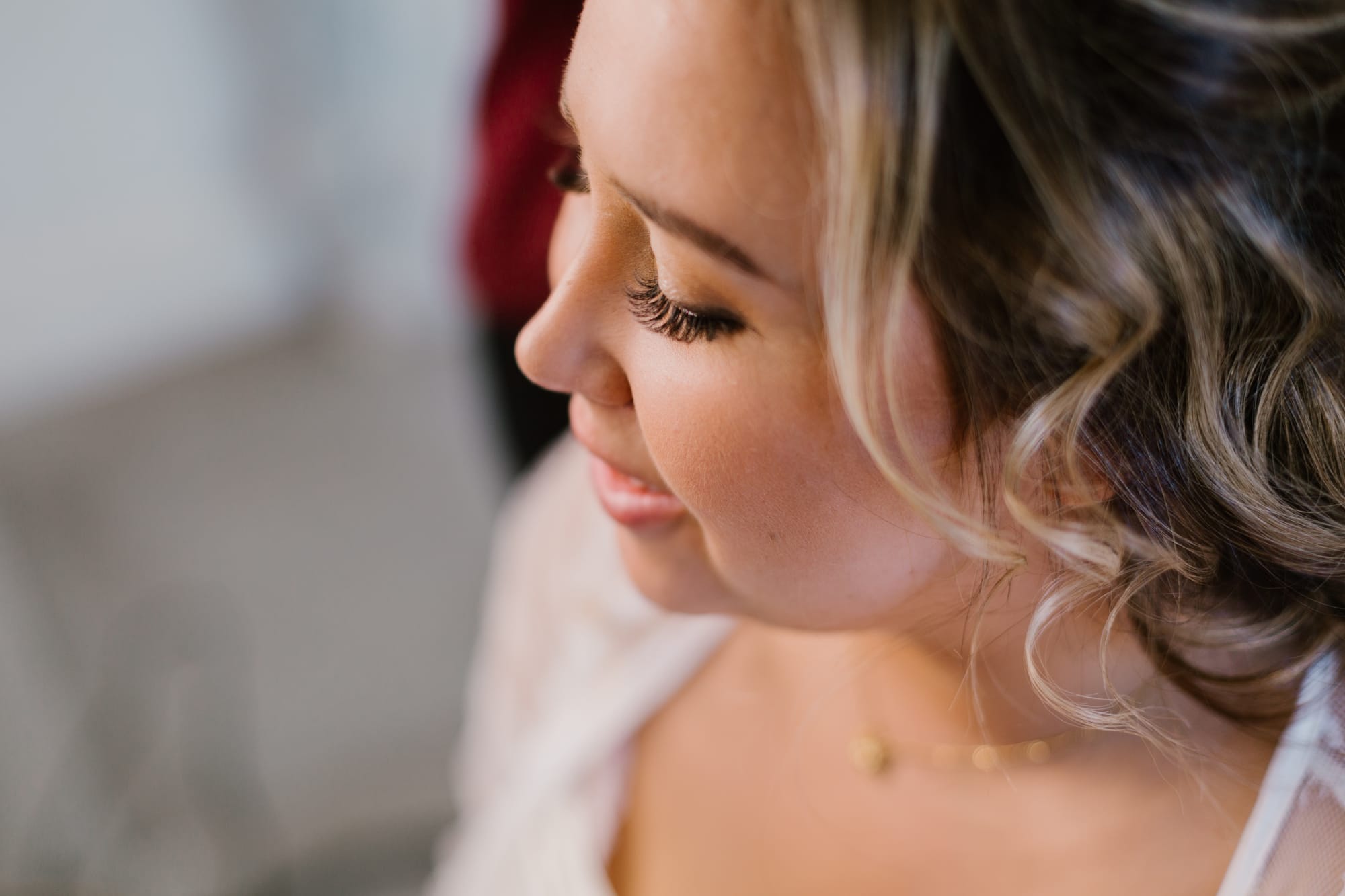 Faux cils mariée, regard make-up mariée à l'américaine