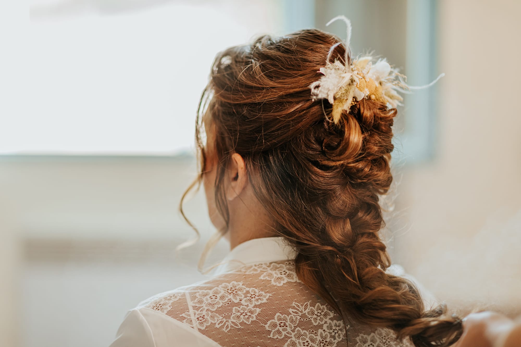 Tresse floue hippie bohème avec fleurs