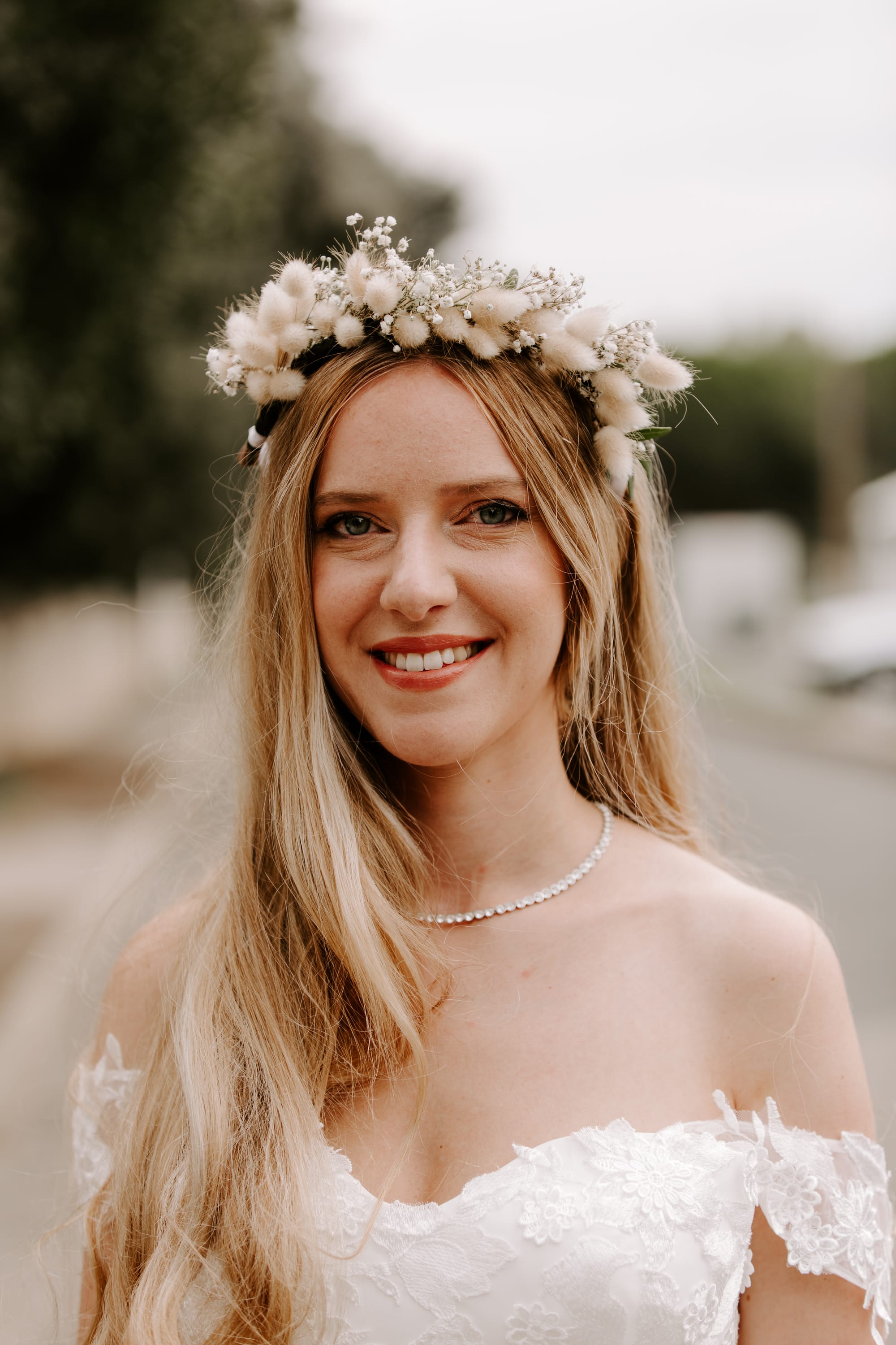 Maquillage de mariée naturel et élégant