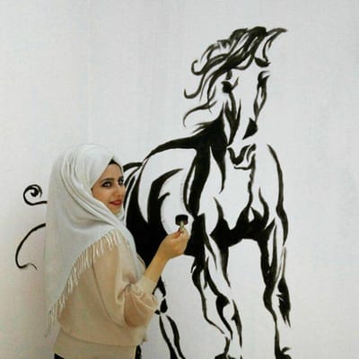 الفنانة الشابة هبة سنوبر.. محاولات جادة للإقتراب من التجربة الانسانية عبر فن البورتريه