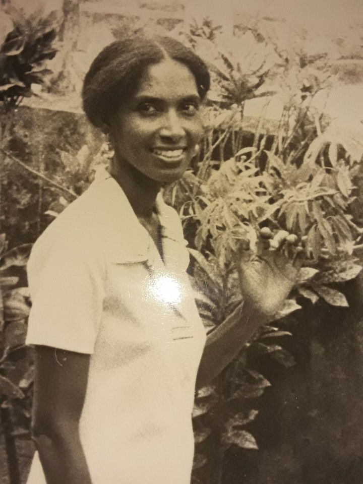 Elma Lathuillerie Reyes - Biography