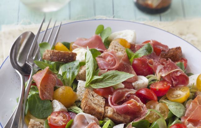 Salade mâche, jambon de Bayonne, mozzarella