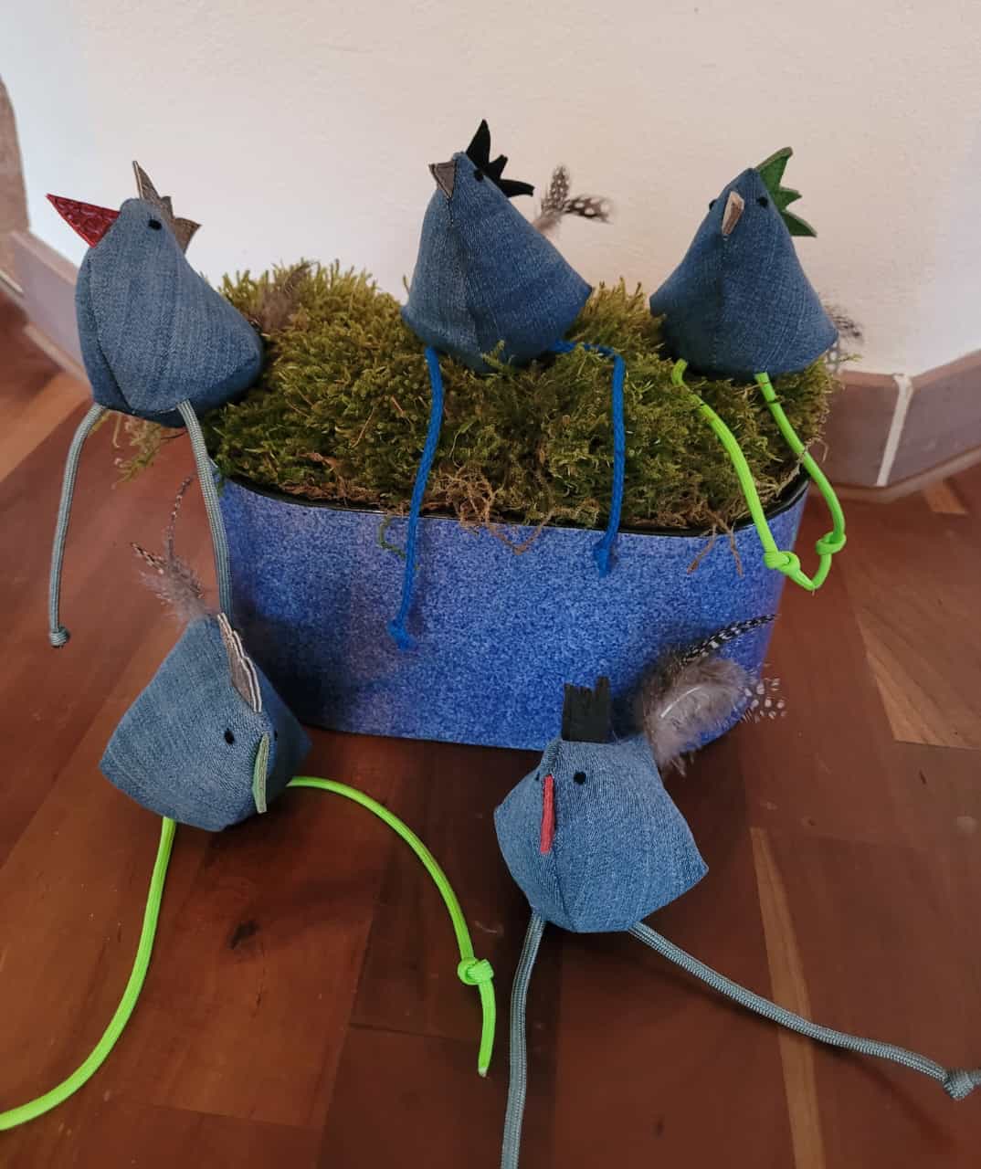 Bunte Hühner, auch zum Aufhängen oder als Türstopper !