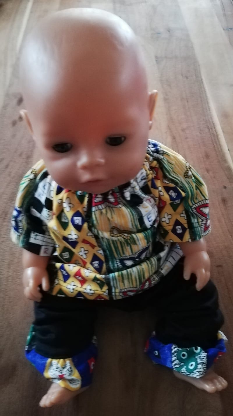 Puppenkleidung