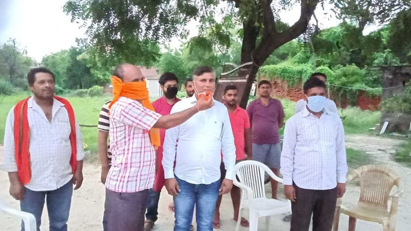 जौनपुर- दिनेश तिवारी राष्ट्रीय परशुराम परिषद जौनपुर का जिलाध्यक्ष नियुक्त, बधाई देने वालों का लगा तांता