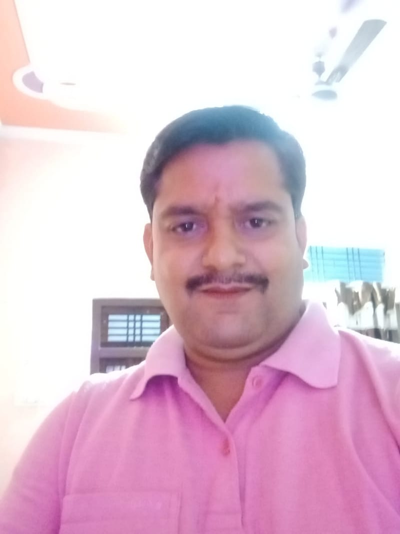 एडवोकेट श्री अरुण त्रिपाठी विधि सलाहकार राष्ट्रीय परशुराम परिषद जौनपुर
