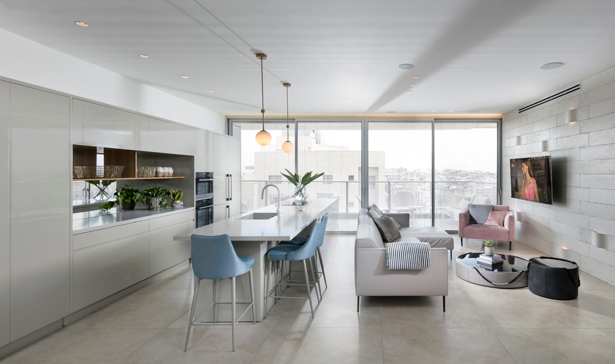 מיני פנטהאוז בחולון