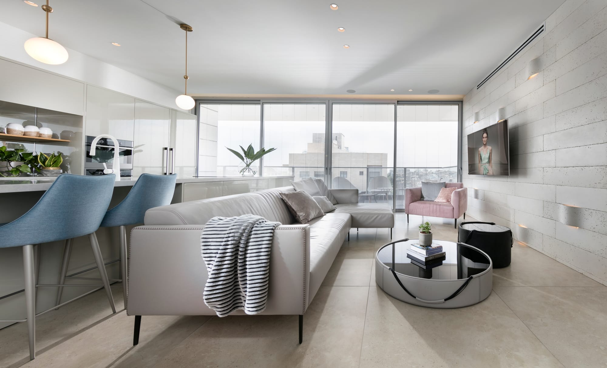 מיני פנטהאוז בחולון