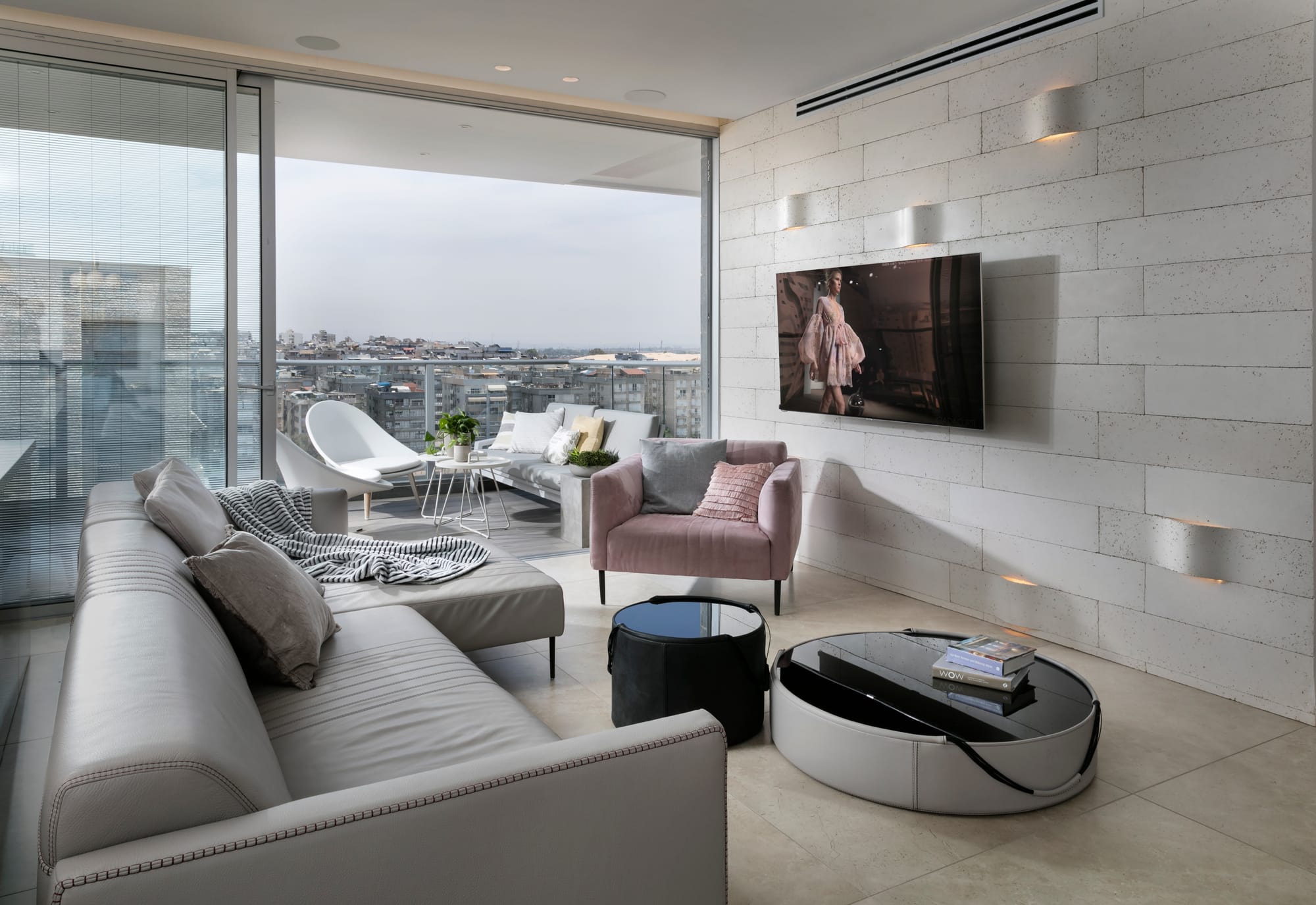 מיני פנטהאוז בחולון