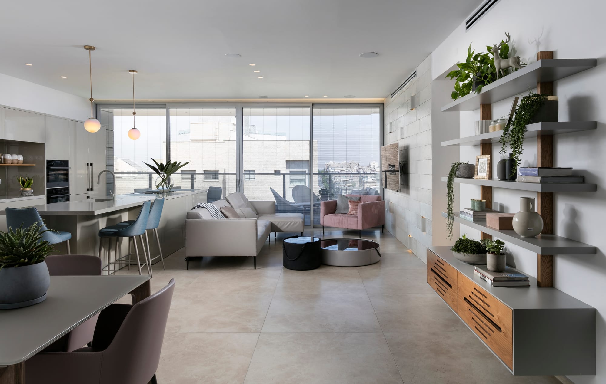 מיני פנטהאוז בחולון