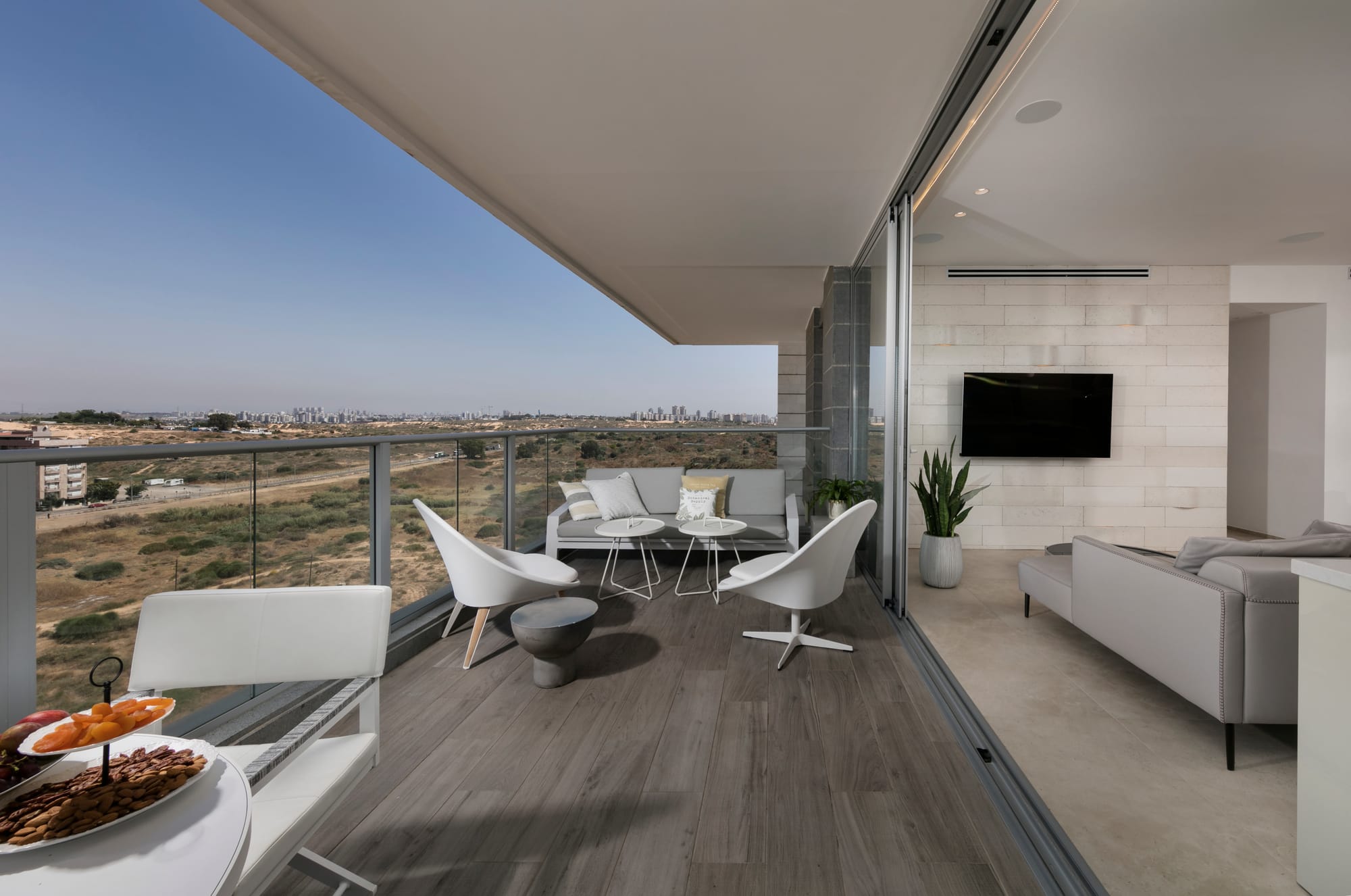 מיני פנטהאוז בחולון