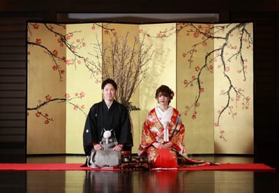 金屏風で婚礼撮影