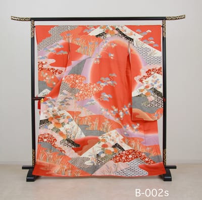 黒い帯が生きる振袖