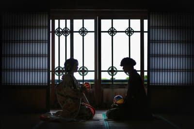 シルエット〜紙風船〜