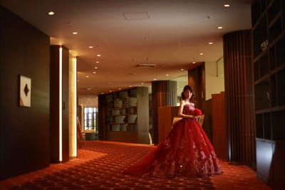 ホテルでウェディングフォト