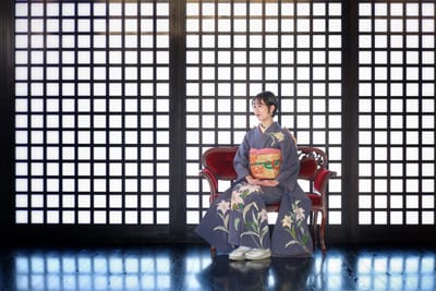 格子の背景で成人式フォト