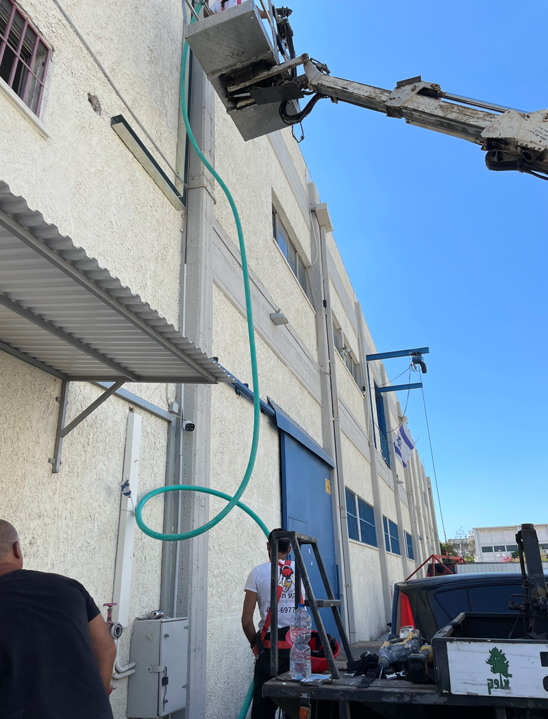 יבנה 130 קילו