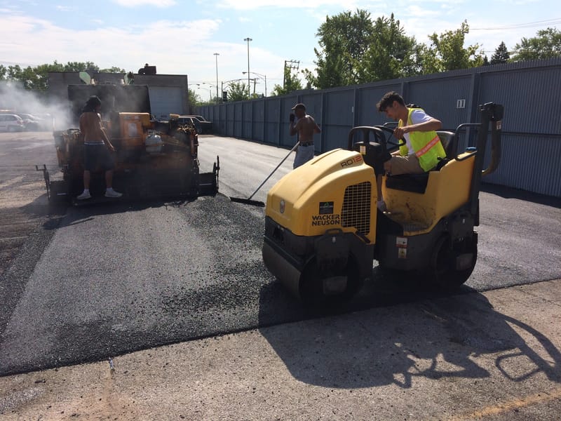 Asphalt paving