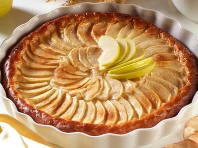 טַארְט תפוחים נורמנדי  TARTE NORMANDE AUX POMMES
