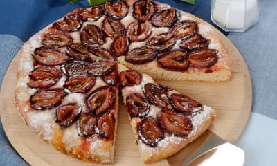 גַאטוֹ דֶה פְּרוּנוֹ   GATEAU DE PRUNEAUX