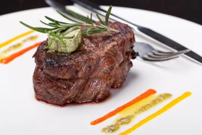 שַׁאטוֹבְּרִיאָן  CHATEAUBRIAND