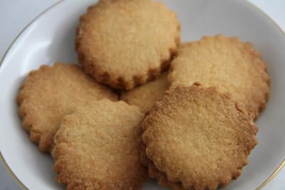 עוגיות סַבְּלֶה   'SABLE