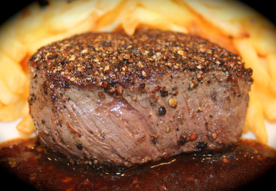 סְטֵייק אוֹ פּוּאַבְרֶה  STEAK AU POIVRE