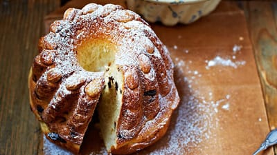 קוּגֶלְהוֹף    KUGELHOPF