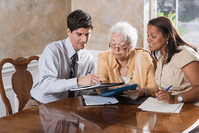 Considerations When Hiring a Lawyer image