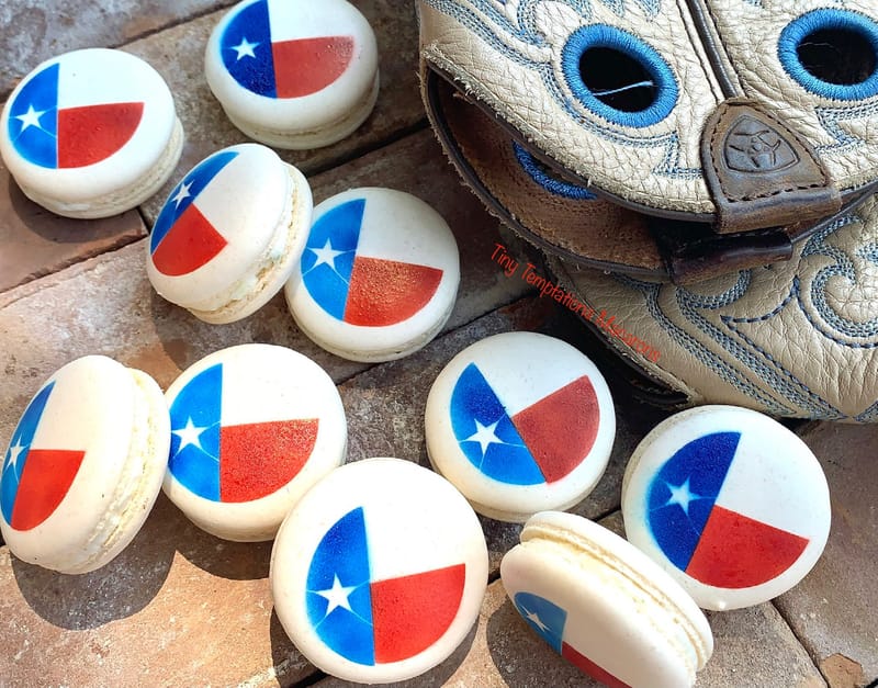 Texas macaron
