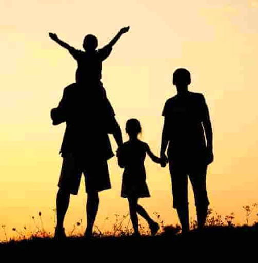 FAMIGLIE RESILIENTI: COSI' LA CRISI DIVENTA VOLANO DI RINASCITA a cura di Irene Mazzei