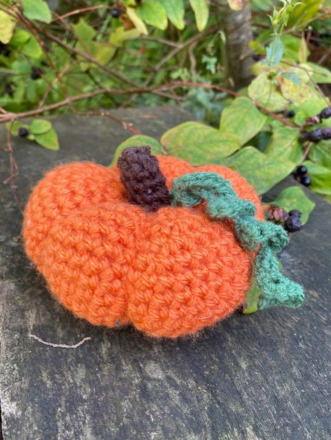 Free crochet pumpkin pattern