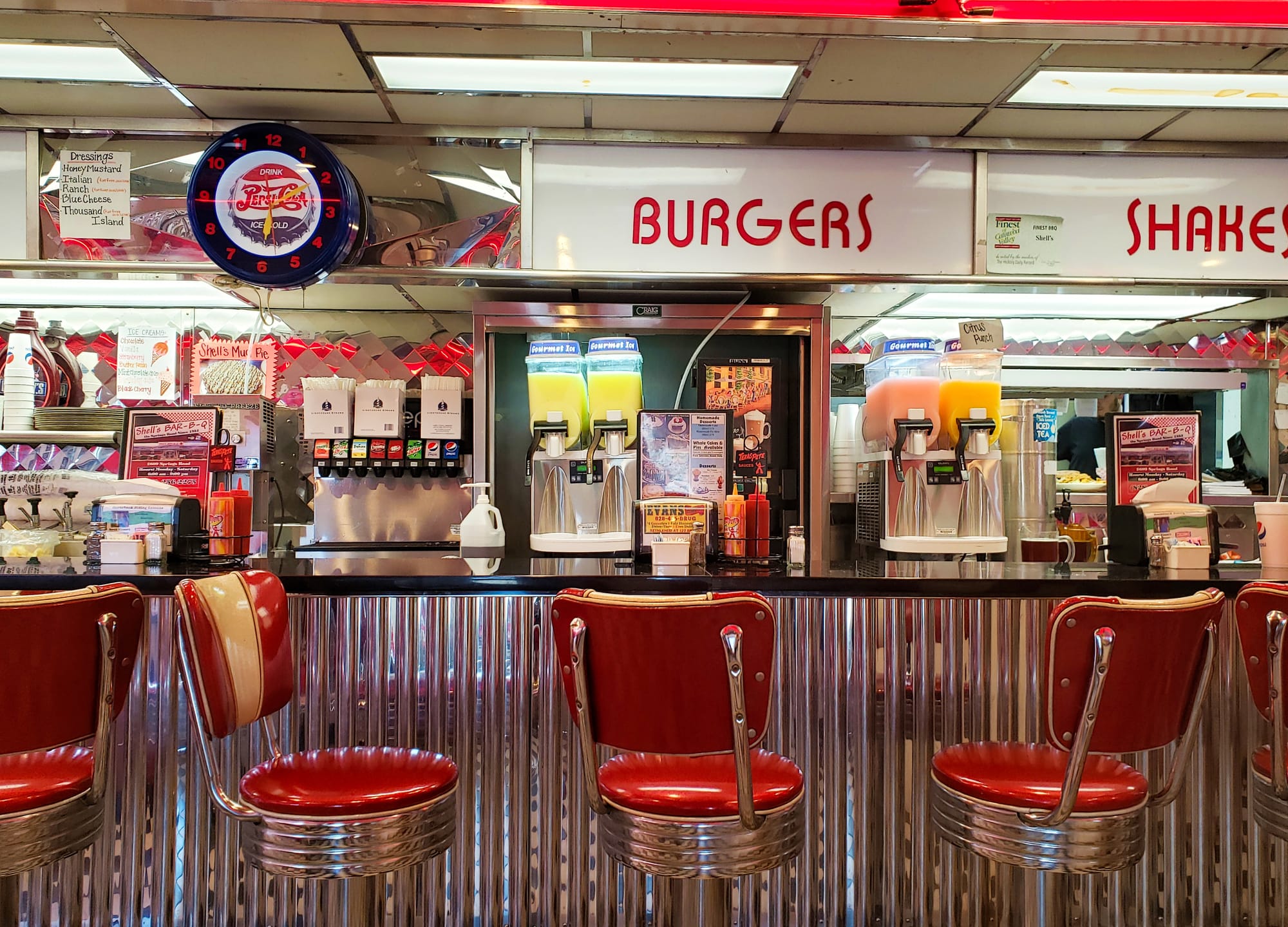 Shell's BBQ
