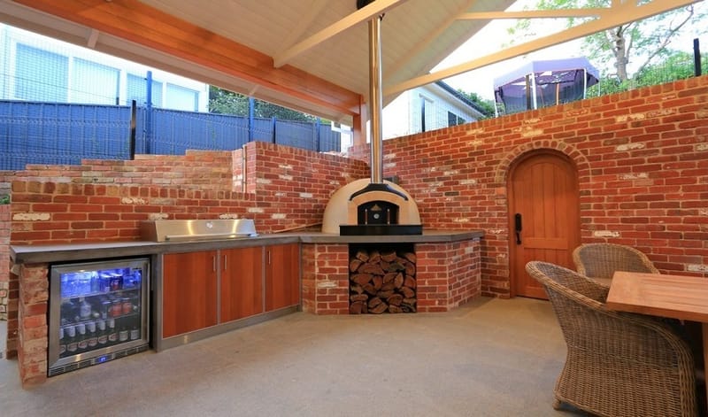 Benefits Of Choosing The Wood Fireplaces For House