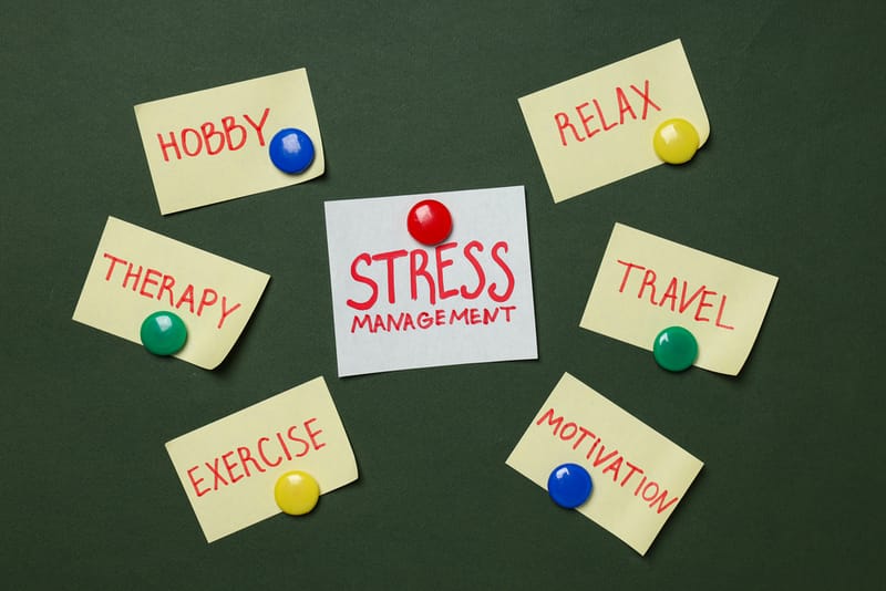 Manejo del estrés para jóvenes desfavorecidos: una guía informativa y educativa