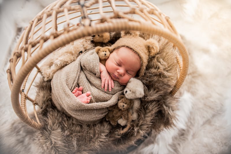 Maternity Sessions and Newborn Sessions