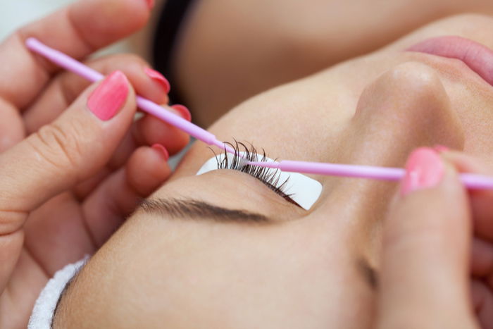 LASHES REMOVAL