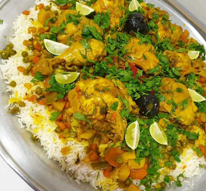 *رز مع دجاج بحشو*