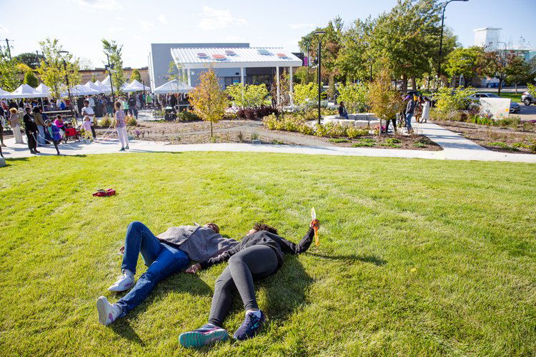 VIP FIELD TRIP PROGRAM - TOUR OF THE ARTS LAWN