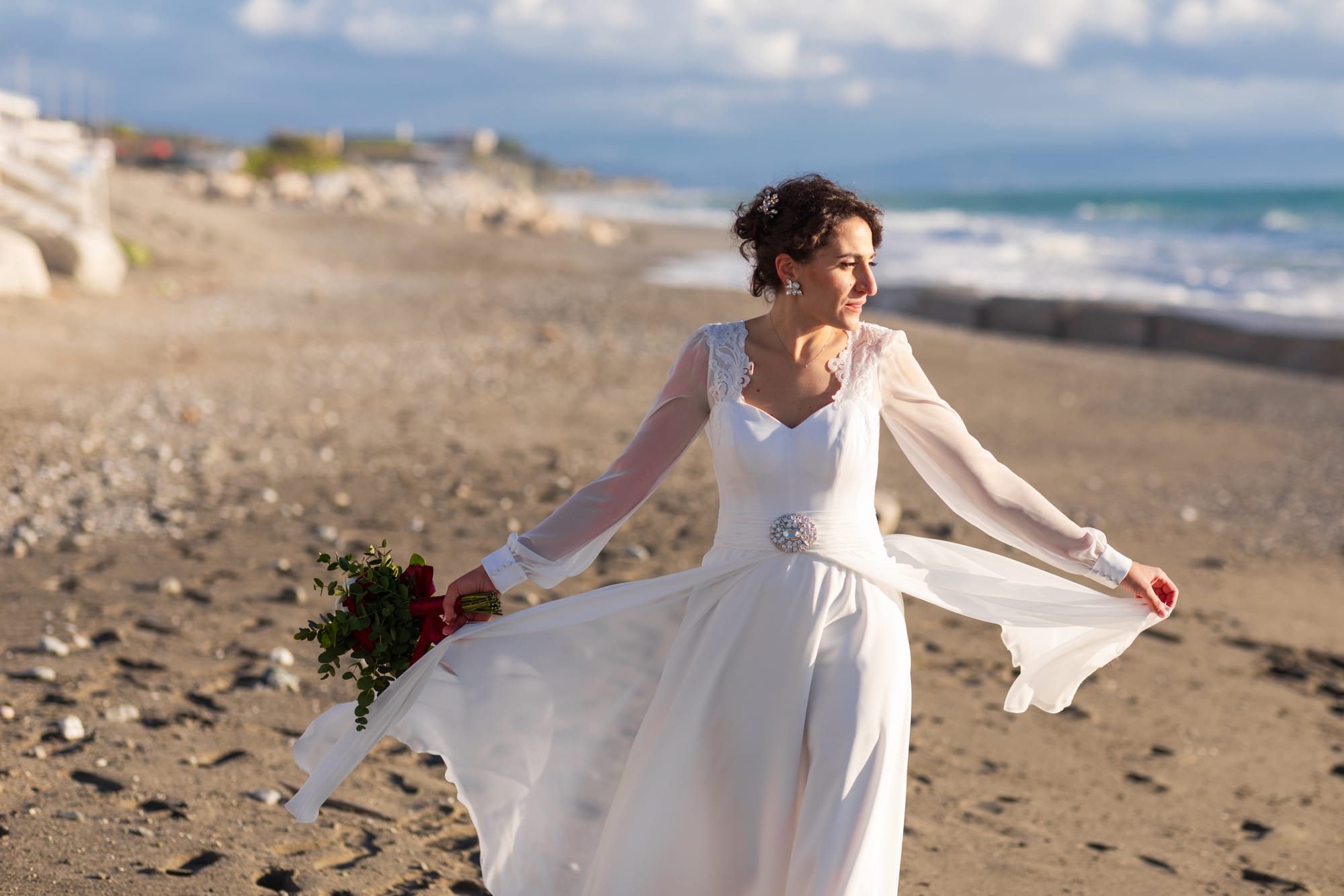 Correre insieme mano nella mano