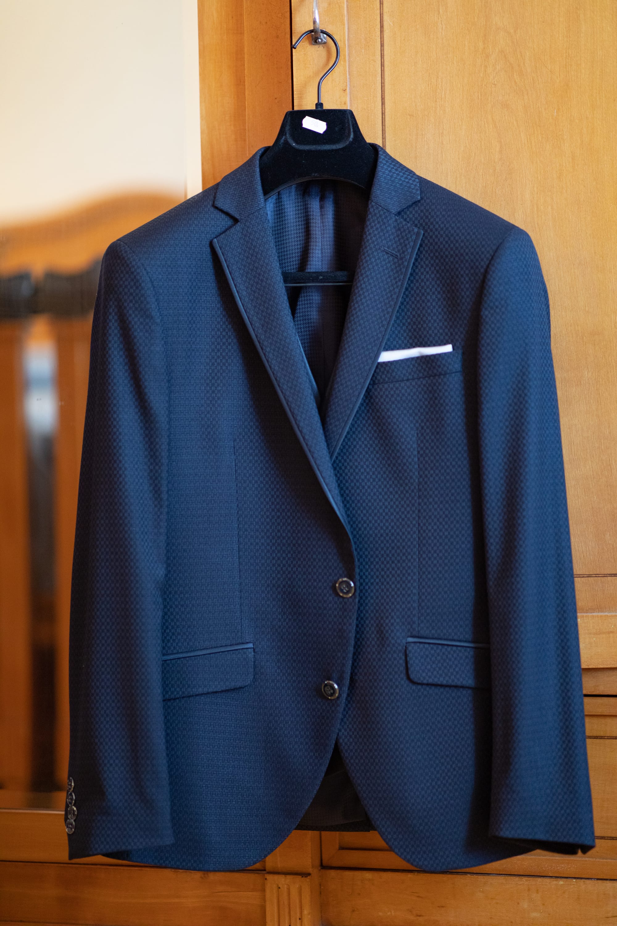 Sotto un cielo blu cobalto