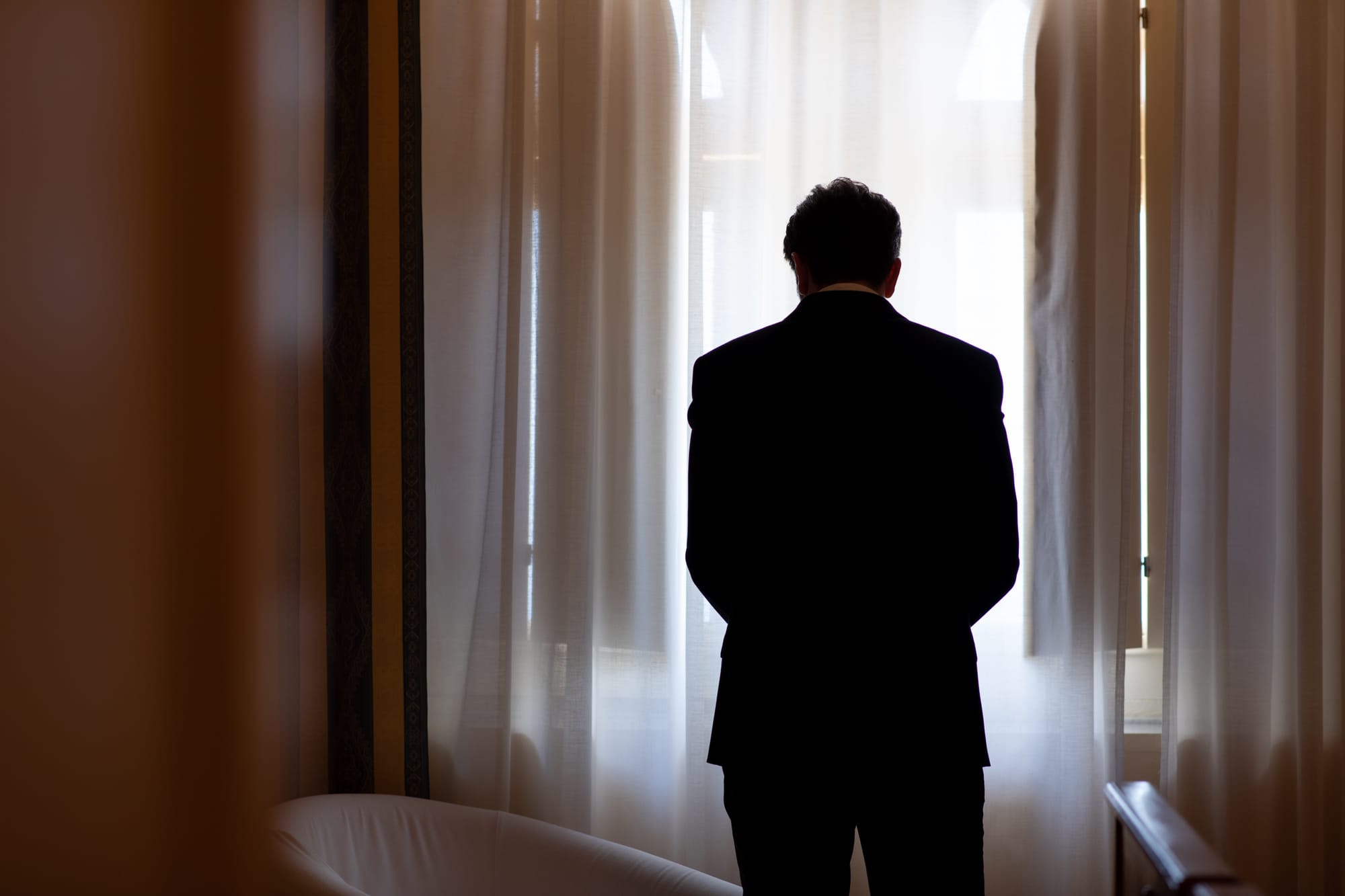 Sotto un cielo blu cobalto