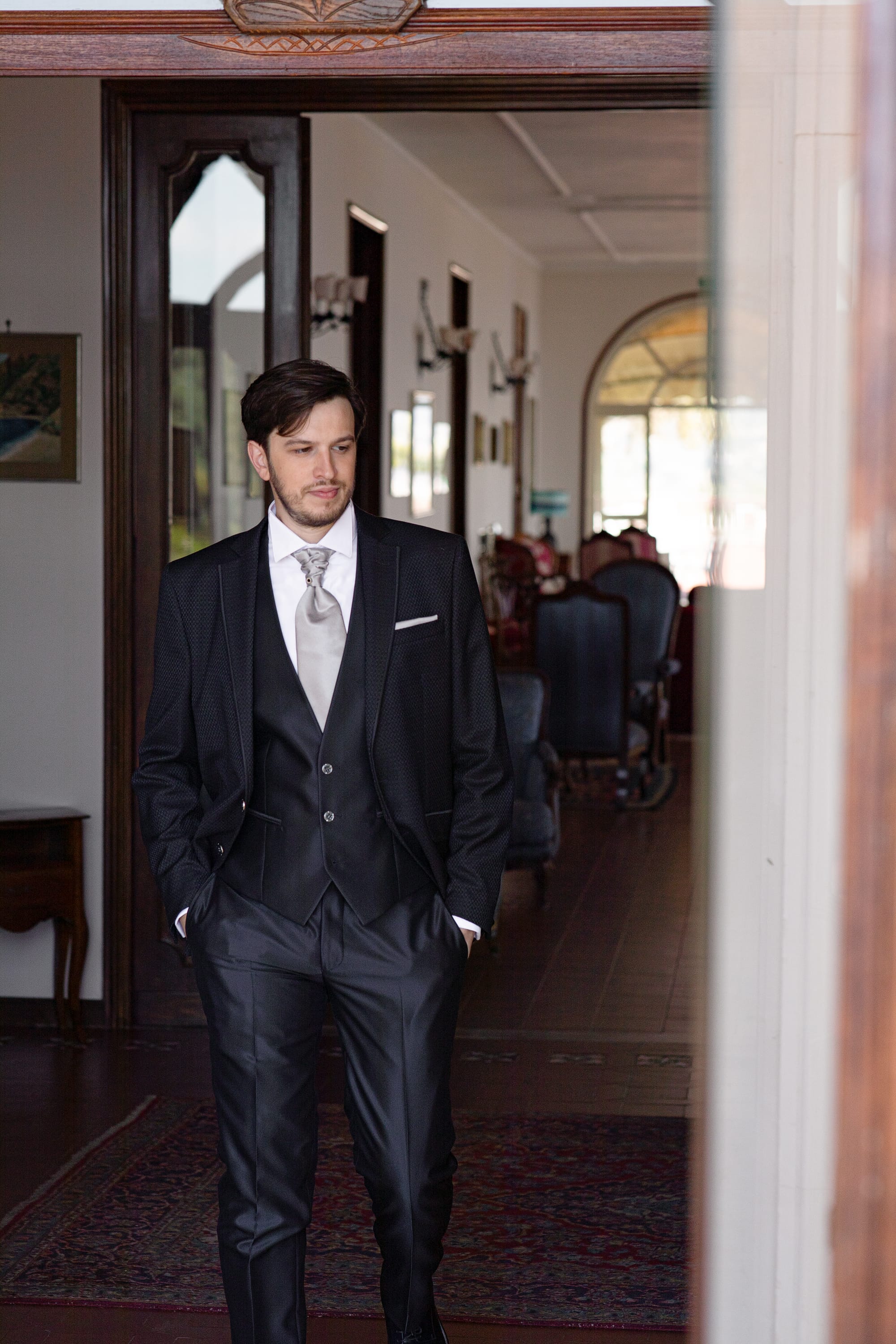 Sotto un cielo blu cobalto