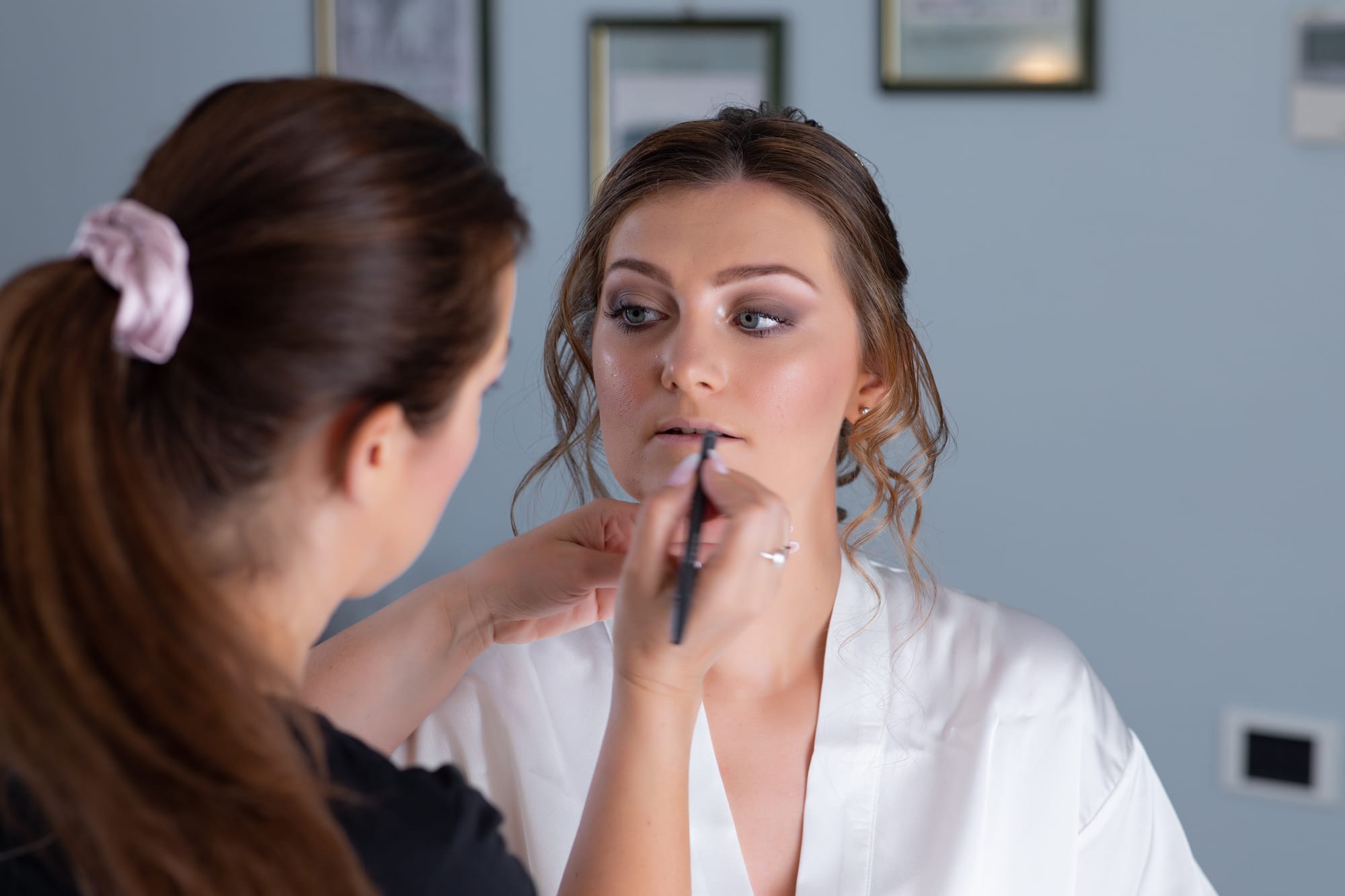 Sotto un cielo blu cobalto