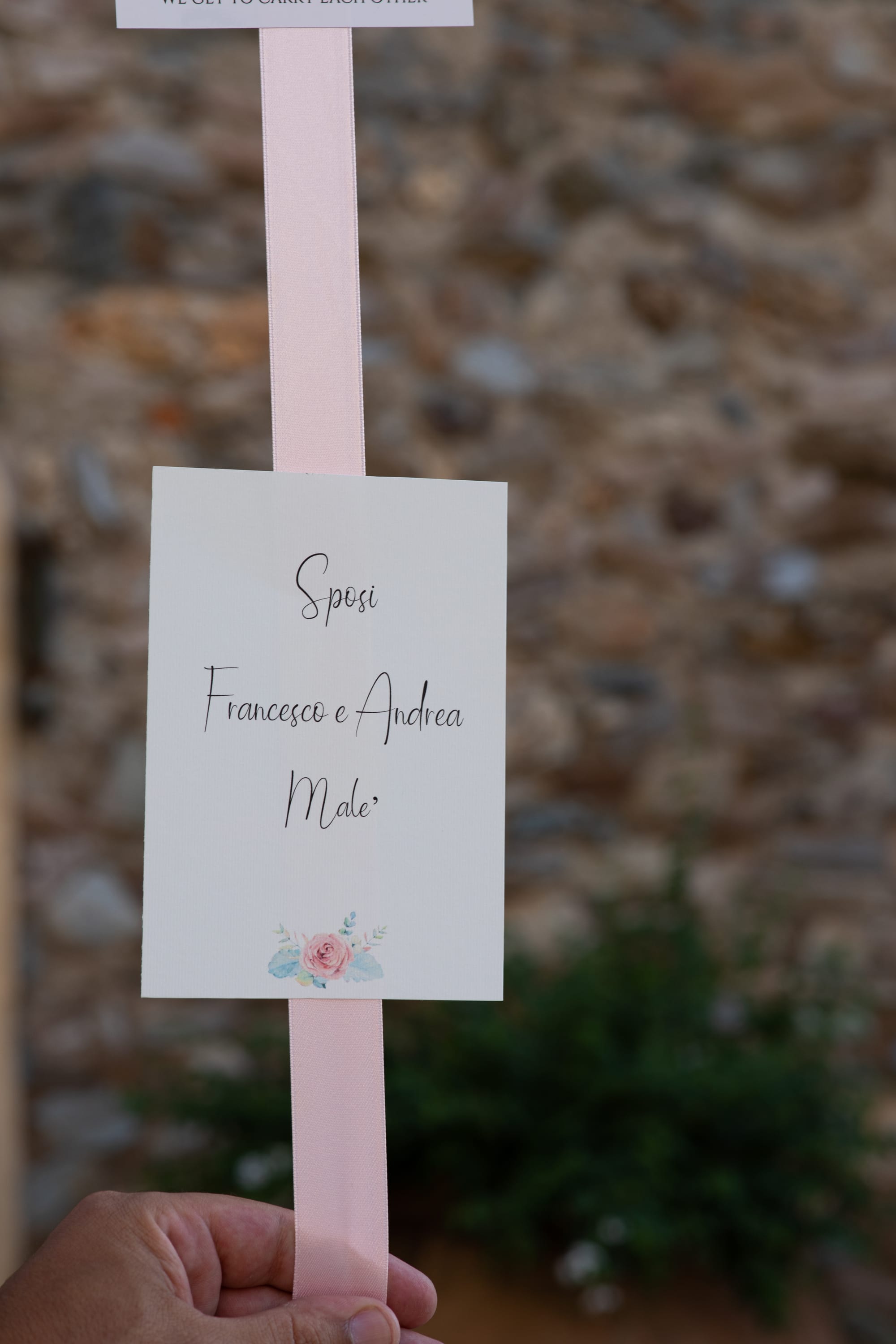 Sotto un cielo blu cobalto