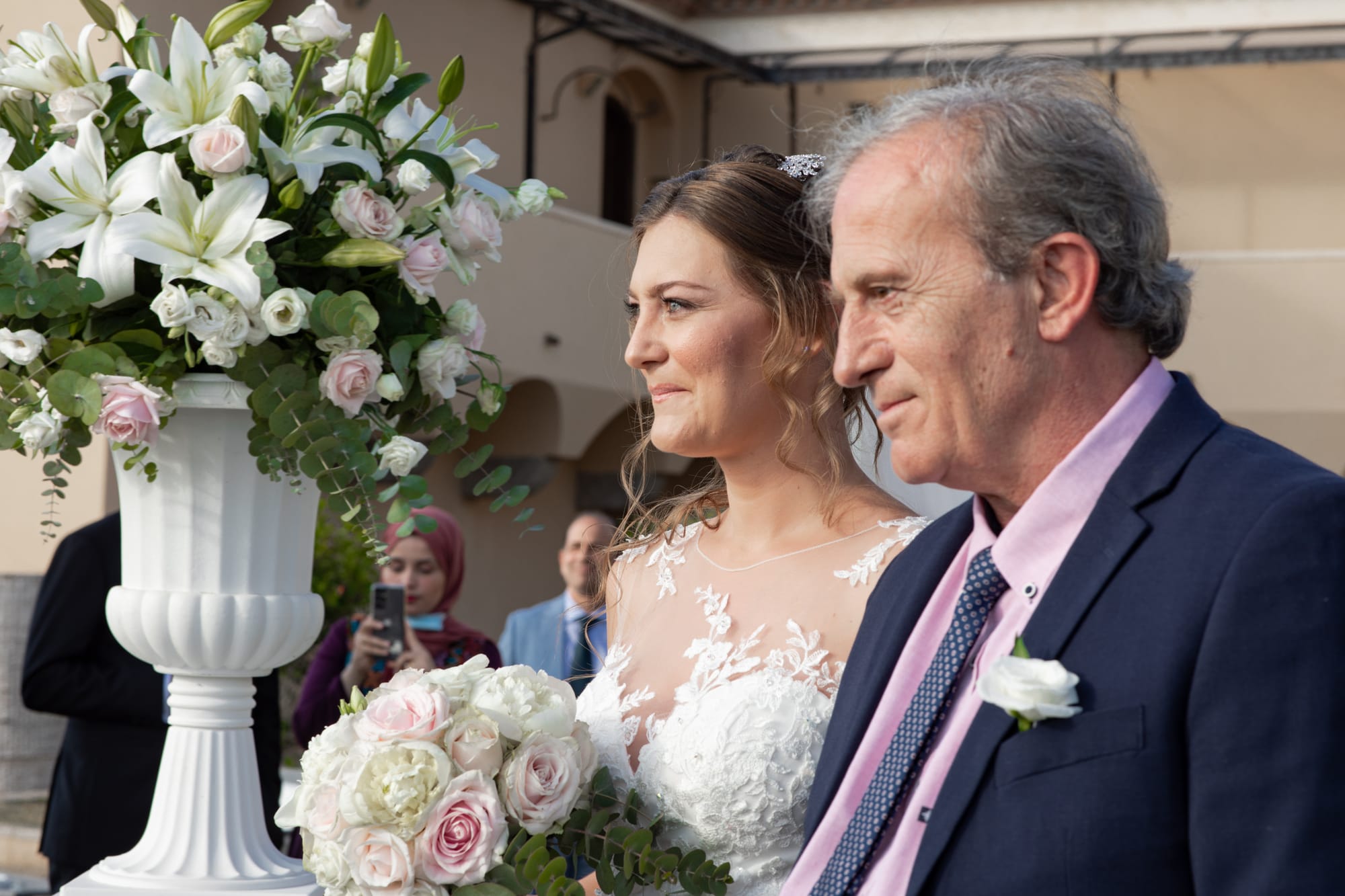 Sotto un cielo blu cobalto