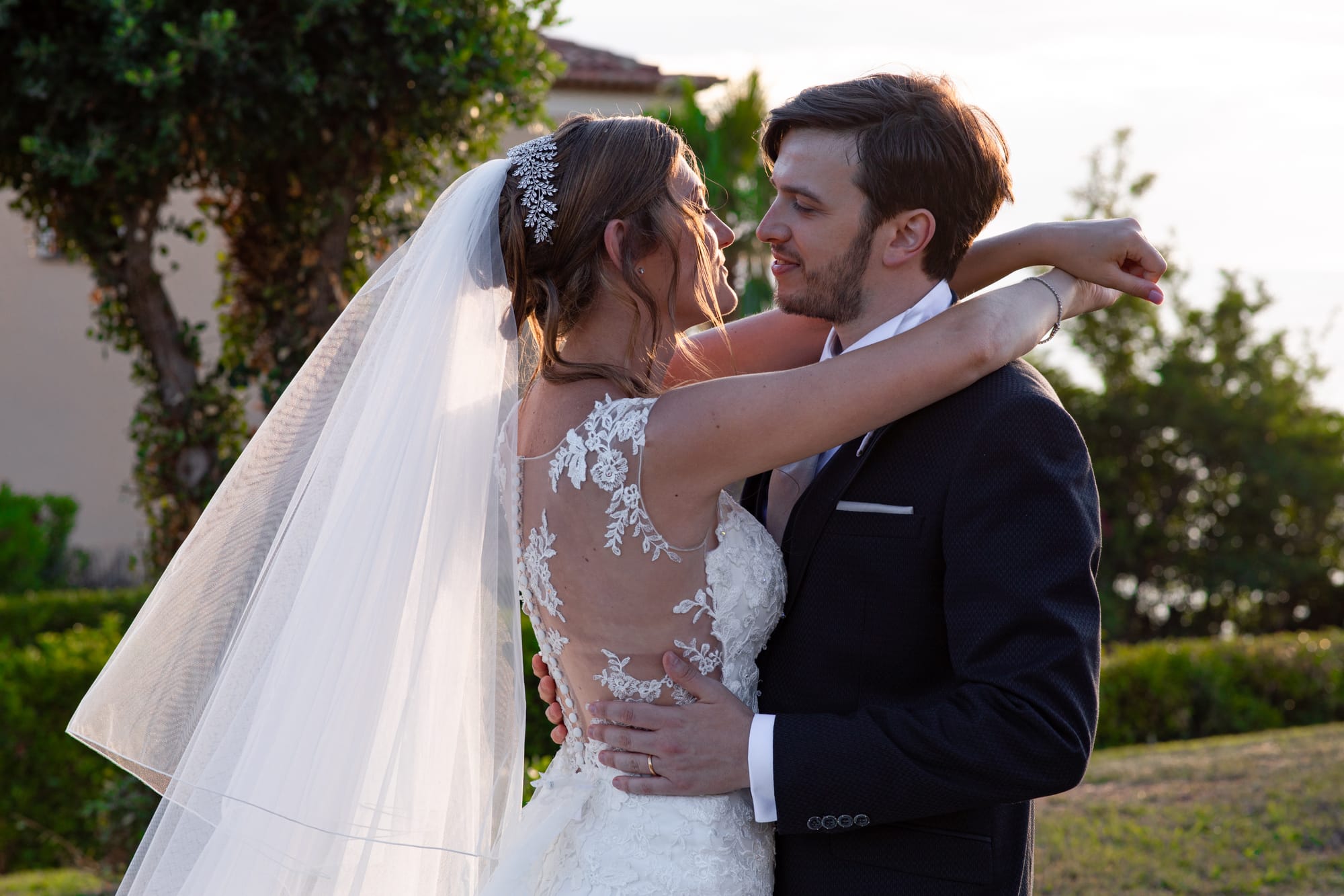 Sotto un cielo blu cobalto