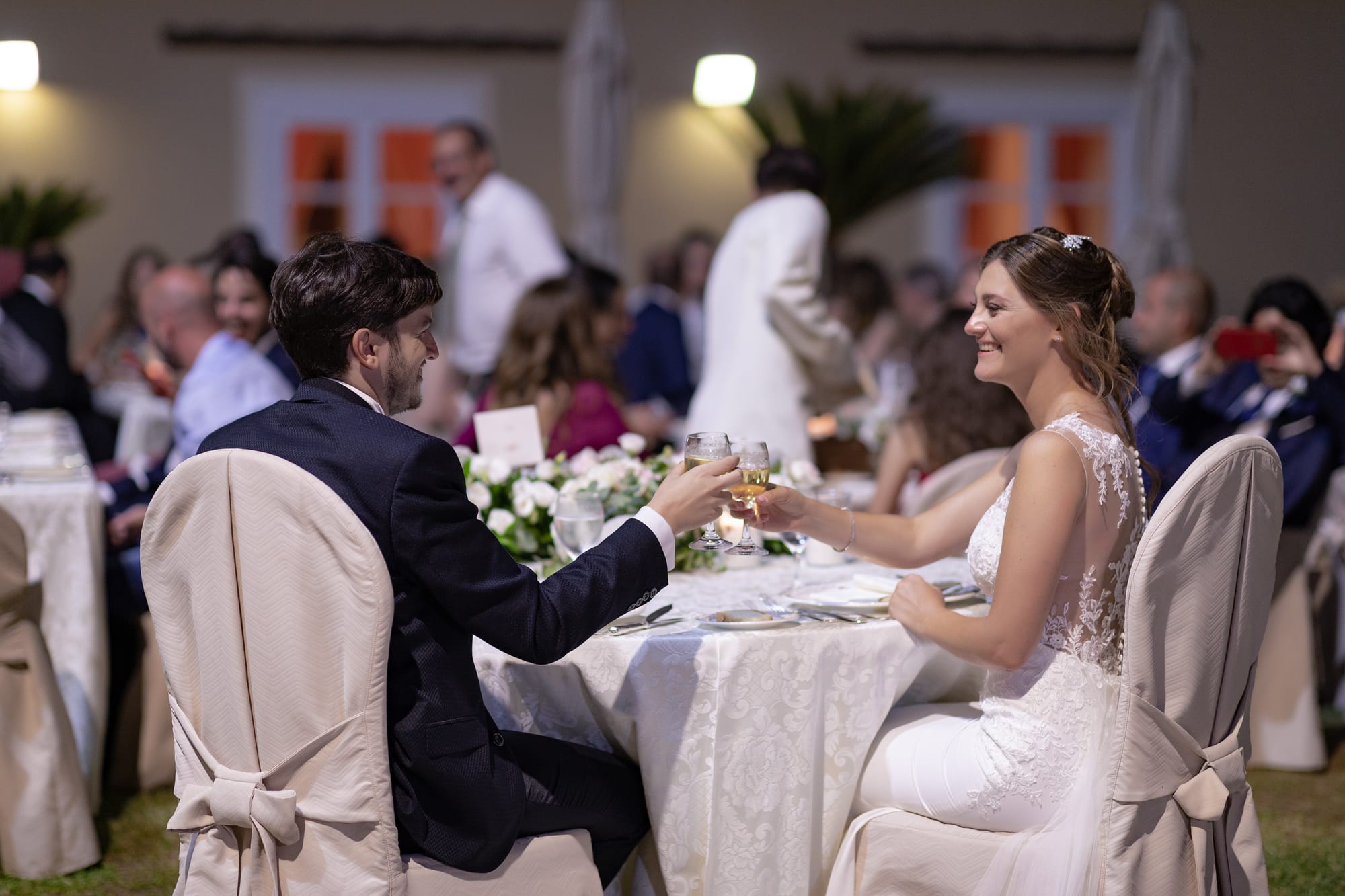 Sotto un cielo blu cobalto