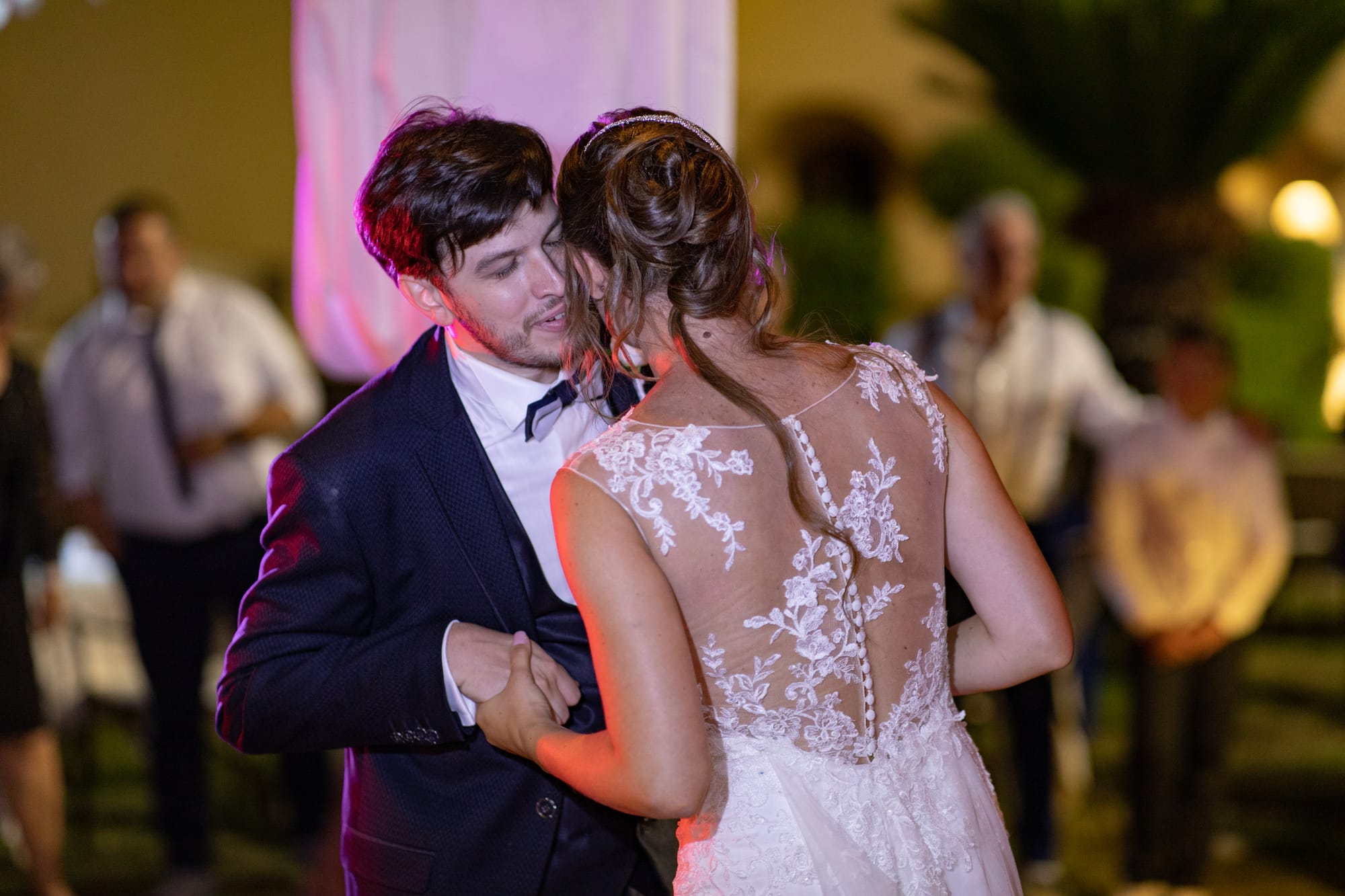 Sotto un cielo blu cobalto