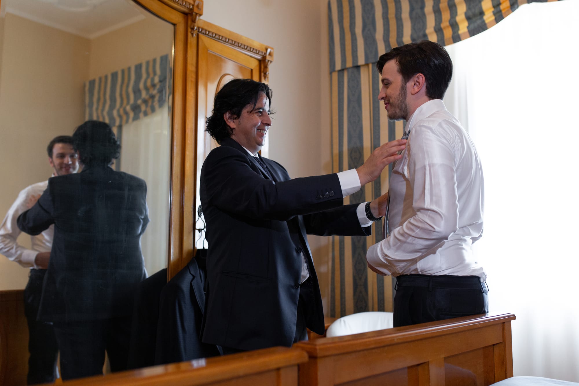 Sotto un cielo blu cobalto